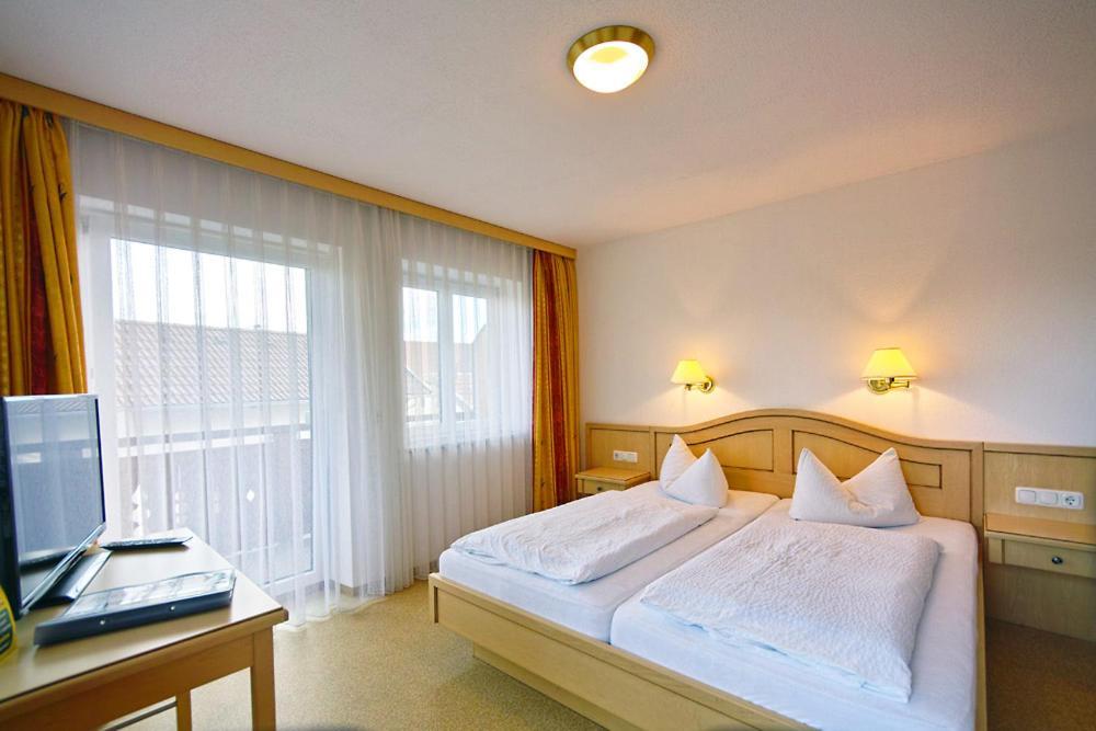 Gasthof "Zum Strauss" Wildsteig Extérieur photo